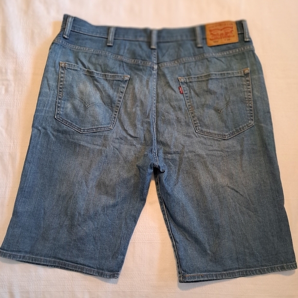 Levi's 569 men's size 38 jean shorts, VGUC - Picture 2 of 8